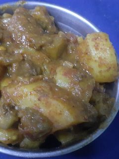 आलू बैंगन की सब्जी (aloo baingan ki sabzi recipe in Hindi) रेसिपी मुख्य फोटो