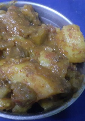 आलू बैंगन की सब्जी (aloo baingan ki sabzi recipe in Hindi) रेसिपी मुख्य फोटो