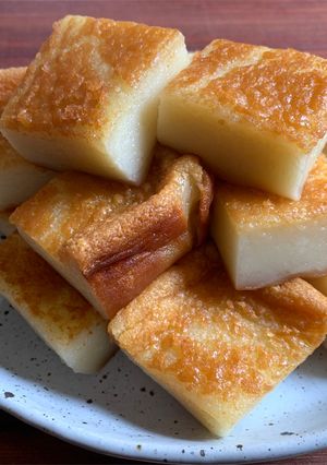 A picture of Butter Mochi.