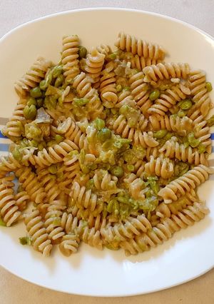 Foto di Fusilli con piselli e carciofi