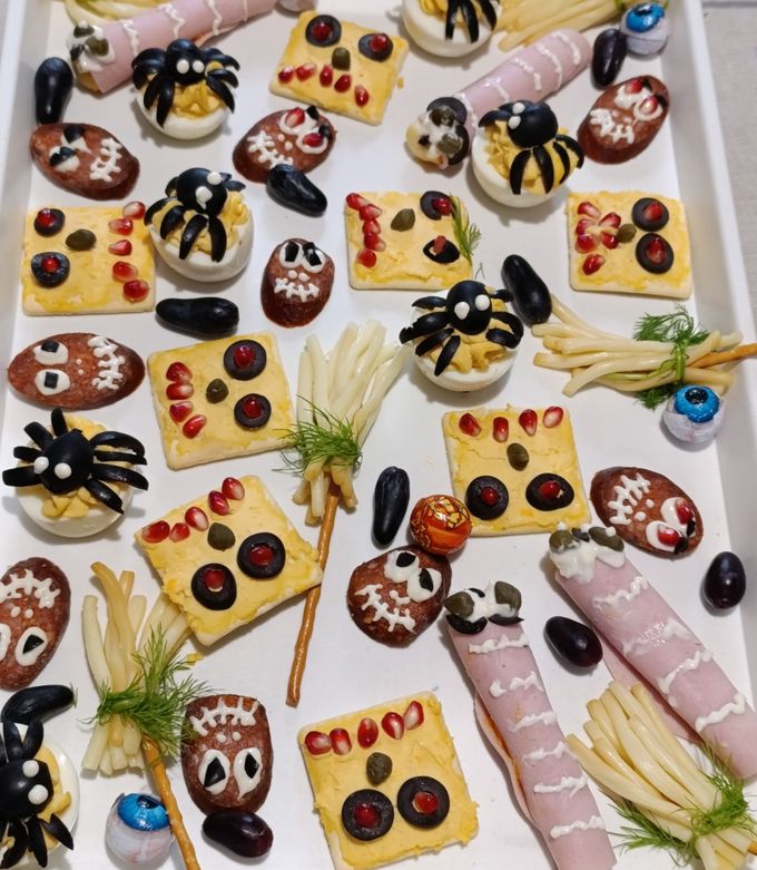 Halloween falatkák recept fotója
