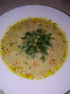 Фото Суп грибной с плавленым сыром и сметаной.