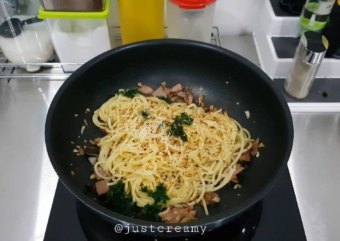 Aglio olio spaghetti