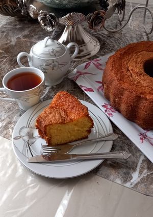 عکسی از دستور کیک زعفران و گلاب با طعمی بی نظیر 😍