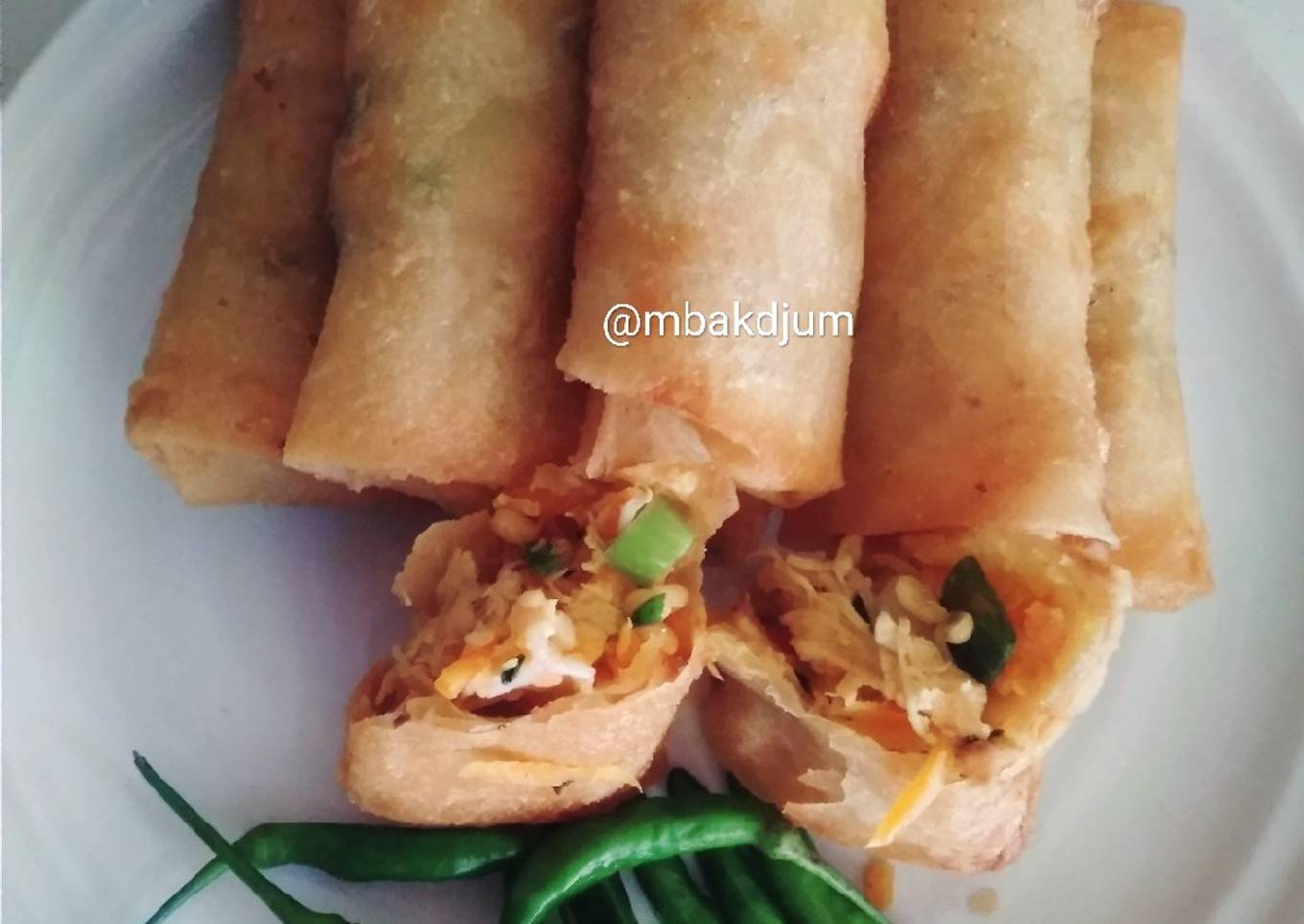 Lumpia ayam suwir