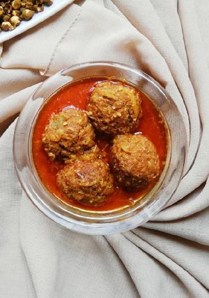 A picture of Shahi kofta curry.