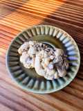Bakery-Style Chocolate Chip Cookies 🍪