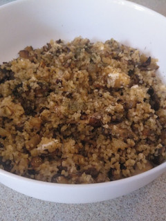 Una foto de Bulgur con setas y queso feta de Yotam