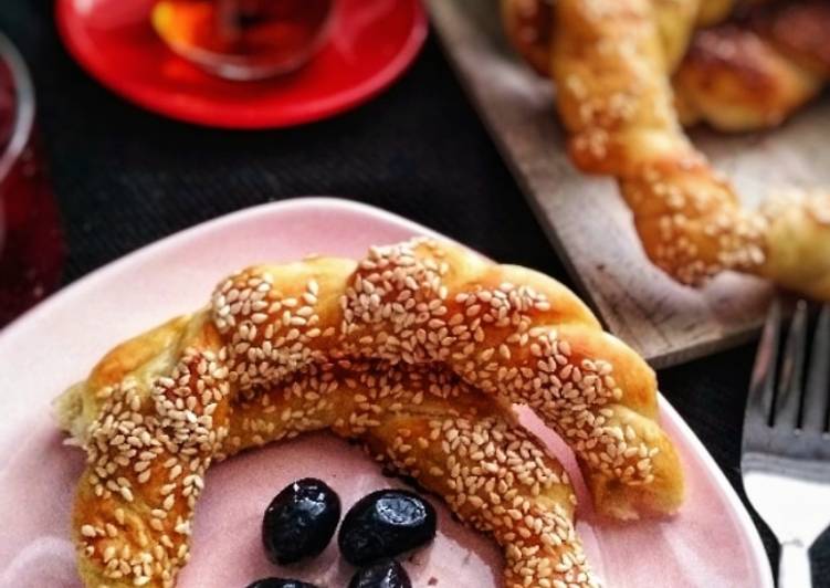 Bagaimana Membuat Simit yang Menggugah Selera