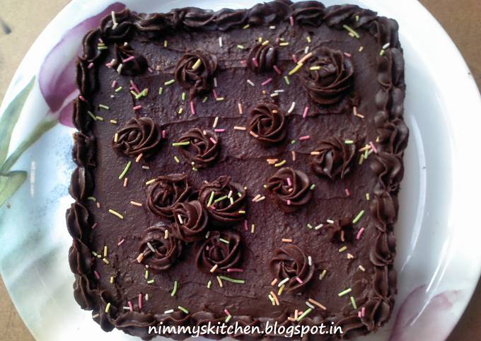 Chocolate Fudge Cake with Chocolate Frosting