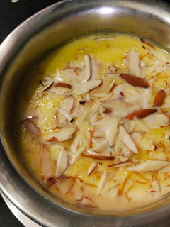 सेवई की खीर (sewai ki kheer recipe in Hindi) रेसिपी मुख्य फोटो