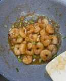 Tôm rim mặn ngọt