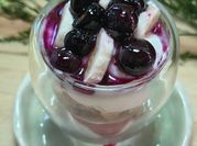 Una foto de vasitos de yogur