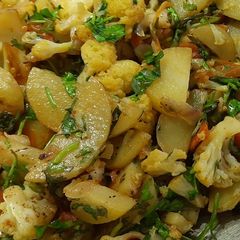 A picture of Stir Fried Potato-Cauliflower.