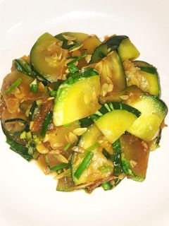 Hình của món Bí Non Xào Tỏi Hẹ.