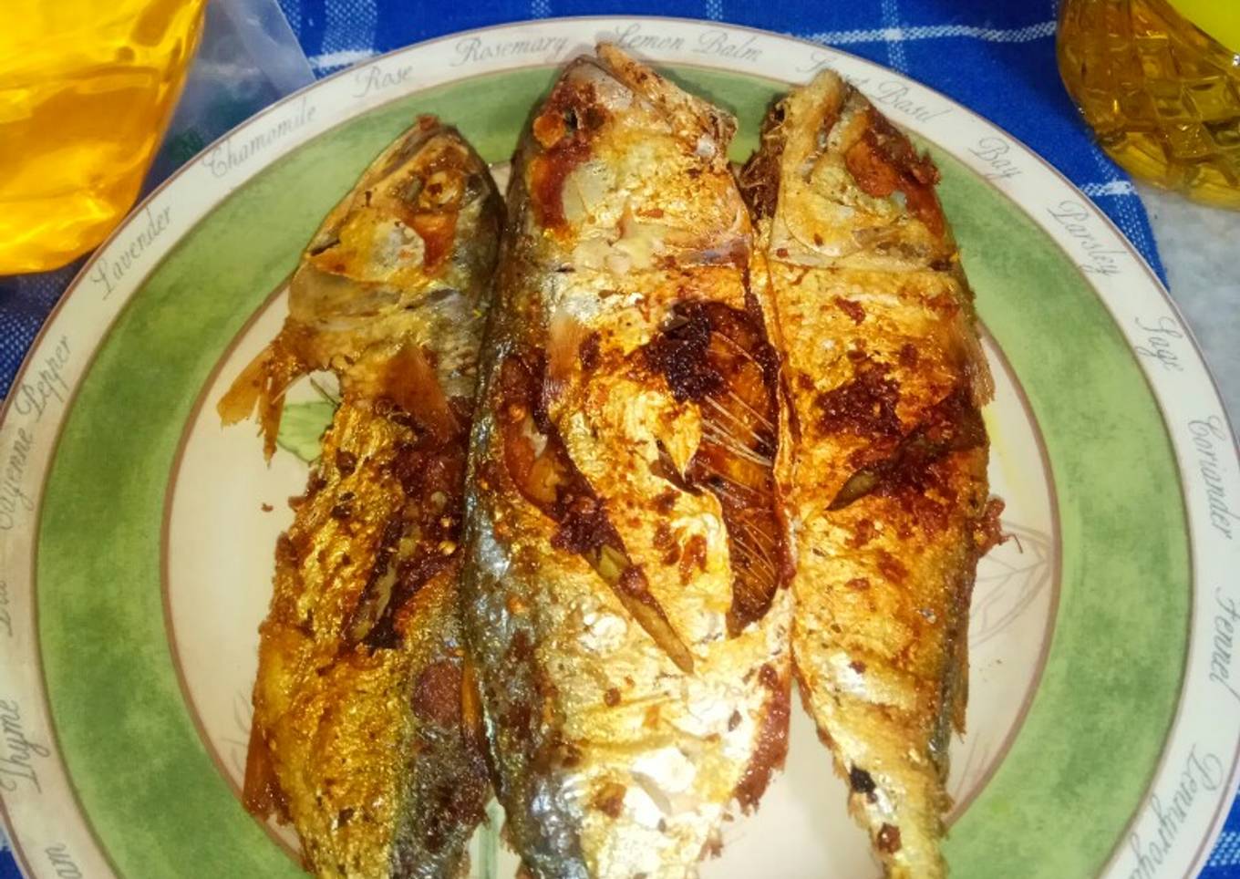 Ikan kembung goreng gurih
