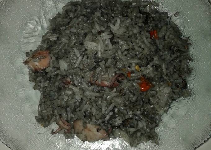 Resep: Nasi goreng cumi hitam Sederhana Dan Enak