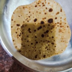 Plain paratha A picture of Plain paratha.