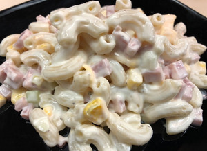 Una foto de Ensalada de coditos a la Sonorense