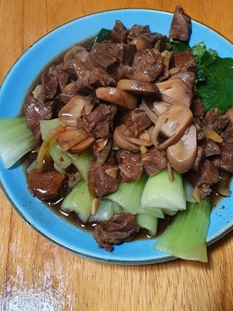 Langkah Gampang Membuat Resep Tumis Daging Sapi Pokcoy yang Enak