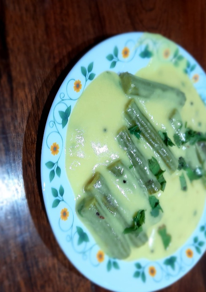 બેસન શાક (besan Shaak Recipe in Gujarati) રેસીપી મુખ્ય ફોટો