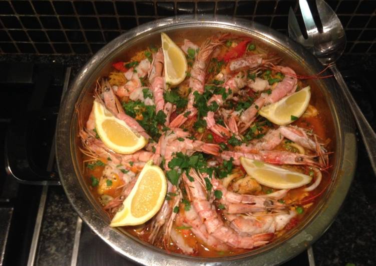 Easiest Way to Prepare Favorite Seafood Paella