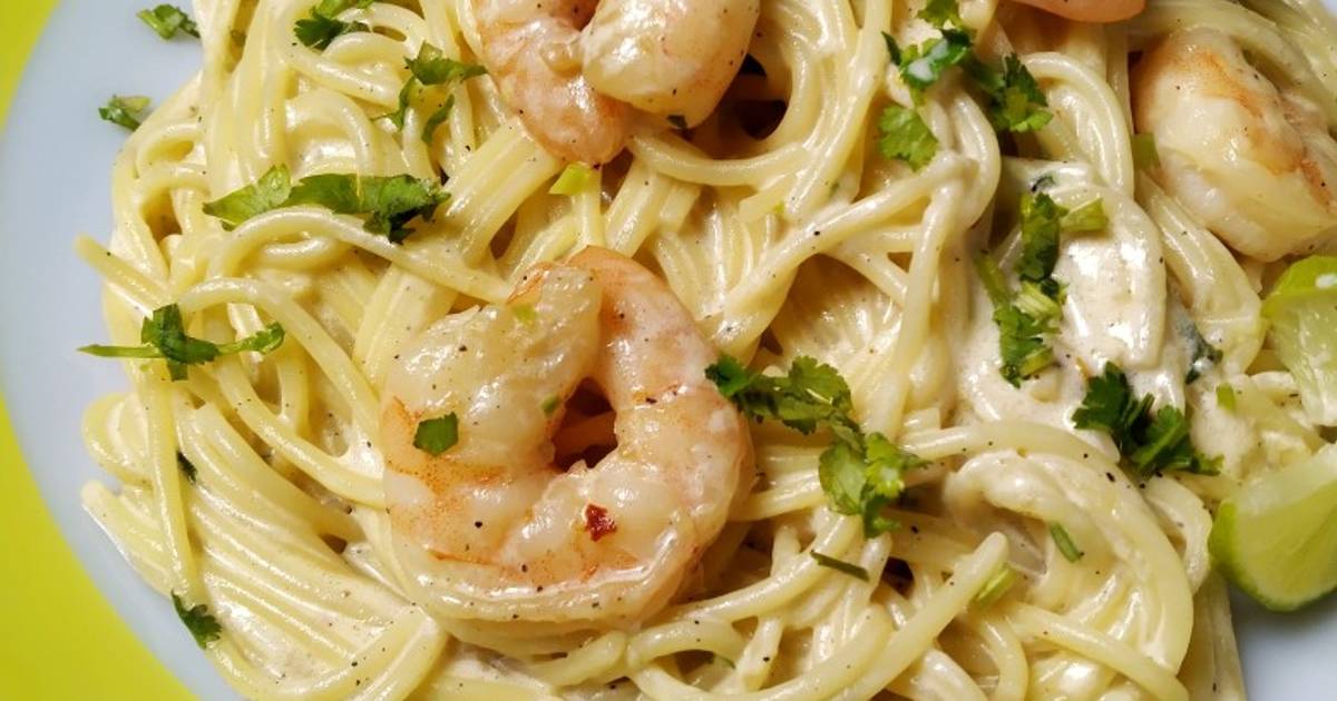 Creamy Spaghetti With Prawn Recipe by Tanushri Paul - Cookpad