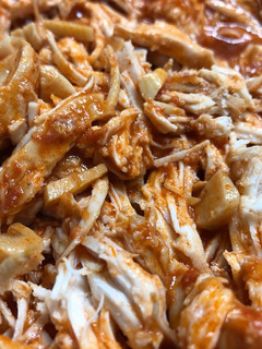 Una foto de Pulled chicken olla gm g