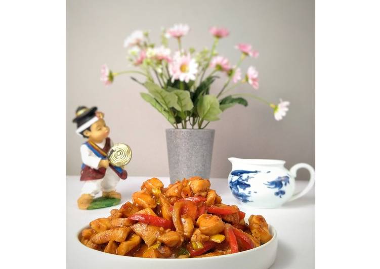 Cara Gampang Menyiapkan Kung Pao Chicken feat. Gochujang yang Enak Banget