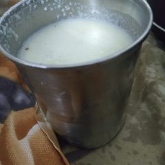 A picture of Apple milk shake.