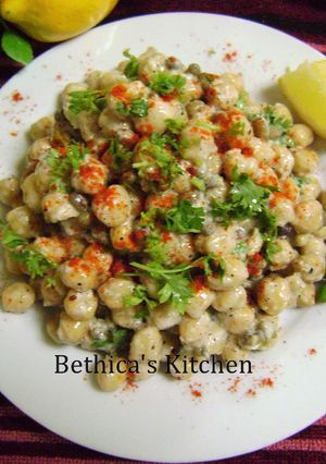 A picture of Chickpea Sprouts Salad with Yoghurt Dressing.