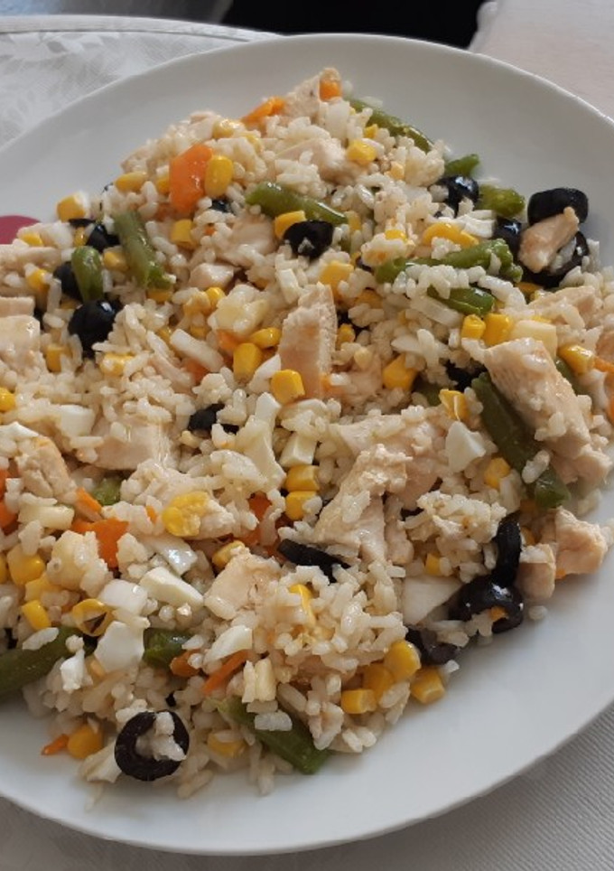 Una foto de Ensalada de pollo