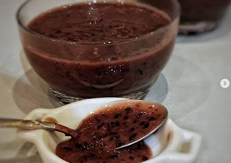 How to Prepare Super Quick Homemade Black Sticky Rice porridge