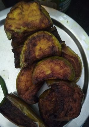 A picture of Begun bhaja.