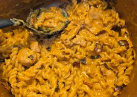 Buffalo Mac and Cheese with Bacon