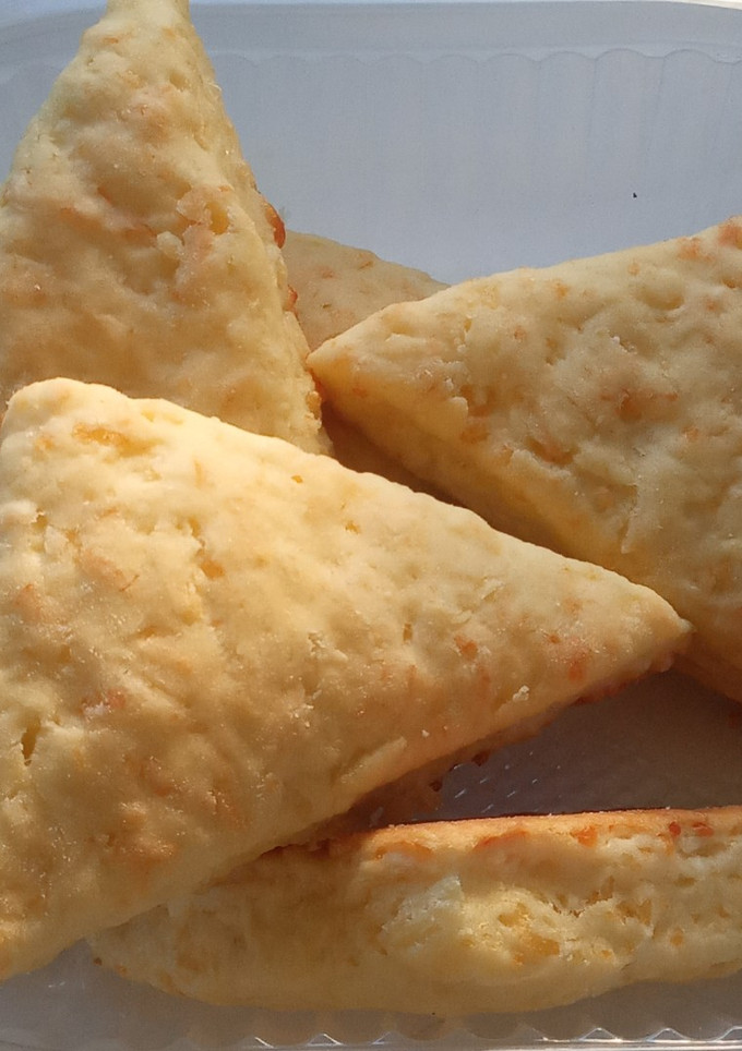 Una foto de Scones de queso para rallar (Scon tipo Starbucks)