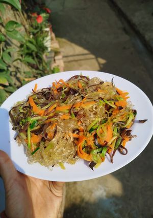 Hình của món Miến xào chay.