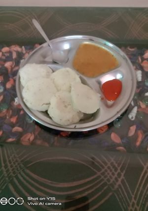 इडली सांबर (idli sambar recipe in Hindi) रेसिपी मुख्य फोटो