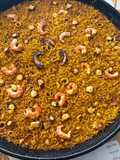 Fideuá con pulpo, gambas, sepia y calamar