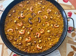 Foto principal de Fideuá con pulpo, gambas, sepia y calamar
