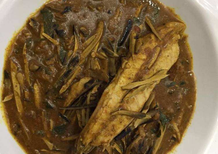 Step-by-Step Guide to Prepare Quick Ogbono soup with ugba