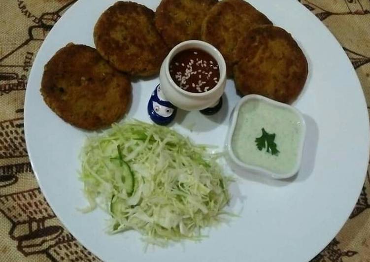 Recipe of Any-night-of-the-week Chicken Shami Kabab😋
