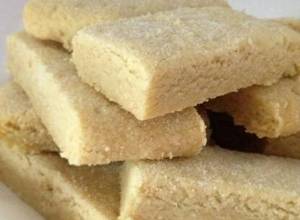 https://img-global.cpcdn.com/recipes/c685046350a1dcd8/300x220cq70/scottish-shortbread-recipe-main-photo.jpg