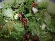 Una foto di feta insalata