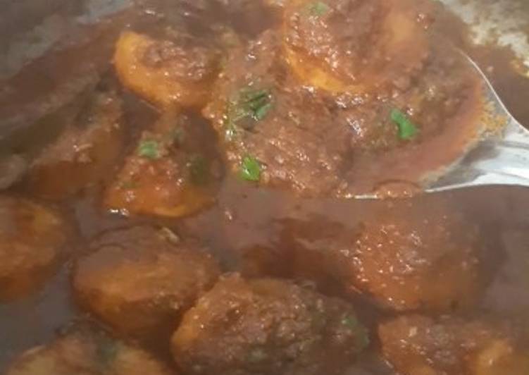 Step-by-Step Guide to Prepare Award-winning Dhaba style spice dum Aloo
