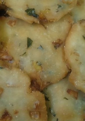 A picture of Maddur Vada.