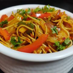 A picture of Burnt chilli garlic noodles.