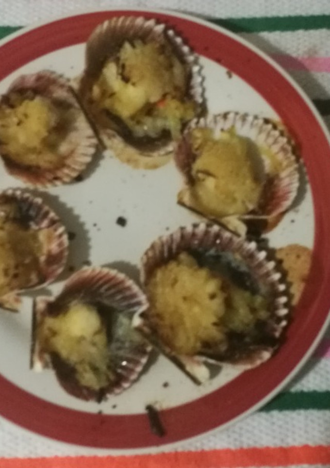 Una foto de Vieiras al horno (sin tanto jamón y tomate)