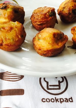 A picture of Potato dumplings (Kaimati).