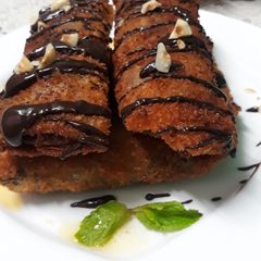 A picture of Chocolate and Banana Spring Rolls.